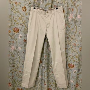 Gap Men’s Khaki Classic Tan